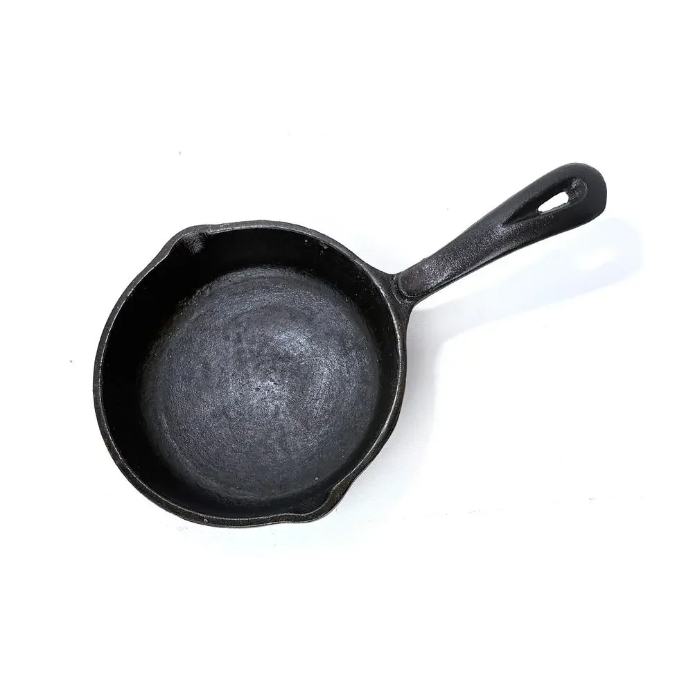 Benjamin And Medwin Cast Iron Square Skillet 6 Inches Round